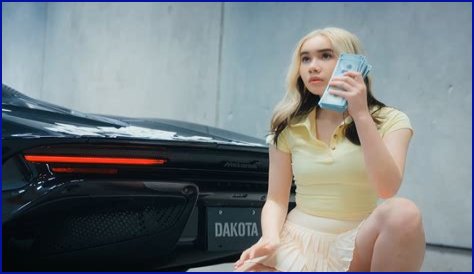 Exploring Lauren Compton: The Rise Of An OnlyFans Star